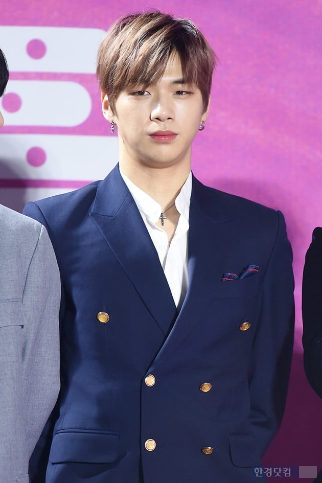 [포토] 워너원 강다니엘, '부드러운 눈빛 카리스마~' (서울가요대상)