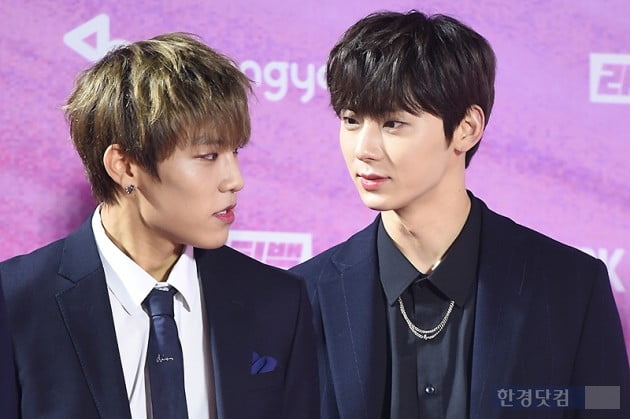 [포토] 워너원 박우진-황민현, '감탄을 부르는 멋진 모습~' (서울가요대상)