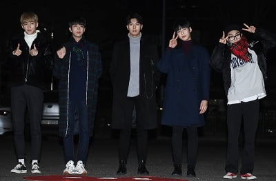 [포토] 크나큰, '우월한 비율 뽐내며~'