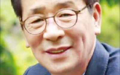 [저자와 함께 책 속으로] "거절 당하는 만큼 더 단단해져…상대 이해하는 눈 기를 수 있죠"