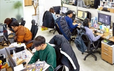 스타트업과 협업…AI가 문제 골라주고, 게임하듯 코딩학습