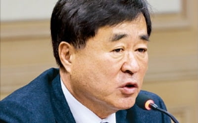 "일감 끊기는 올해가 고비인데, 수년 걸리는 원전해체로 전환하라니"