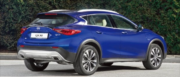 고급스러운 디자인과 역동성…인피니티 SUV QX30