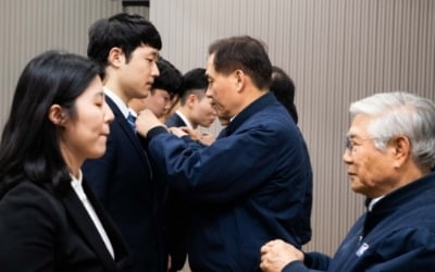 정몽익 KCC 사장, 신입사원 입사식 참석…"조직과 시장 선도하는 리더로 성장해야"