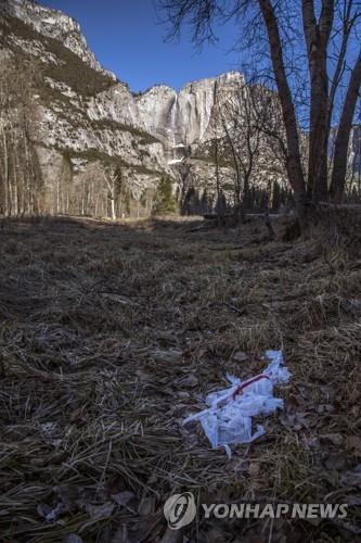 셧다운에 美국립공원 쓰레기 '비상'…요세미티 일부 캠프장 폐쇄