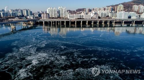 서울 아파트값 약세에 중위가격도 23개월 만에 첫 하락