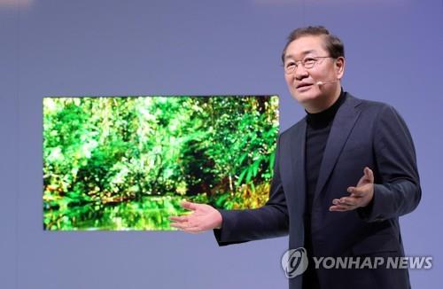 삼성·LG, 칼 뽑은 CES TV 신제품들…"혁명보다는 진화" 평가