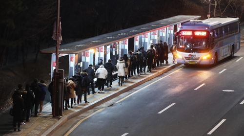 [다가올 트램시대] ①"너무 힘드네요"…출퇴근길 전쟁에 파김치