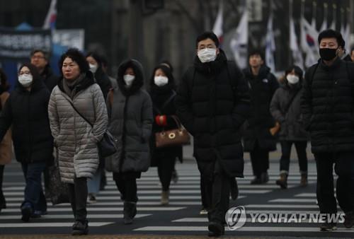 "숨을 못 쉬겠어요"…최악 미세먼지 공습에 전국이 '잿빛'