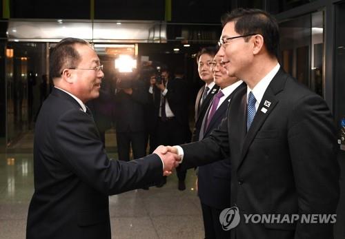 남북 연락사무소장 회의…"북미협의 등 한반도 정세 논의"