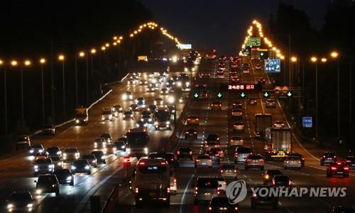 설 연휴 전날 교통사고·사상자 최다…"귀성 조급증 탓"