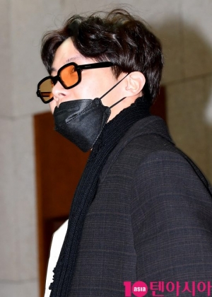 [TEN PHOTO]BTS 제이홉 &#39;샤프한 옆선&#39;