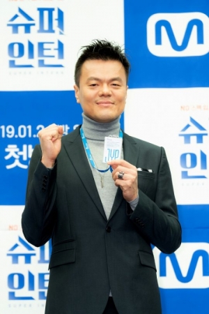 &#39;슈퍼인턴&#39; 박진영 &#34;JYP, 직원 3명으로 시작…가수에 미친 인재 덕에 10배 성장&#34;