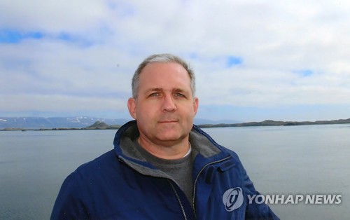 폼페이오 "러 구금 미국인 혐의없으면 석방요구"…美대사도 접견