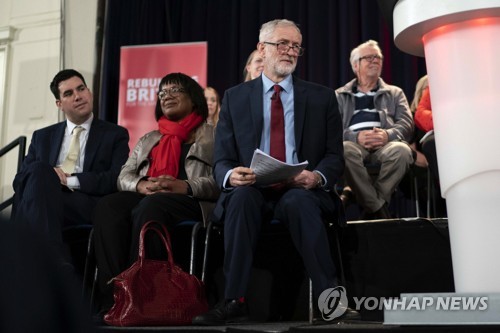 메이 불신임안 부결에 英 제1야당 대표 "브렉시트 수정안 제시"