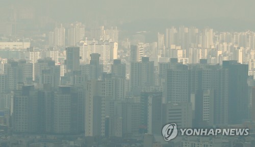 1년 뒤 서울집값 전망 반전…전문가 "하락 45％ vs 상승 24％"