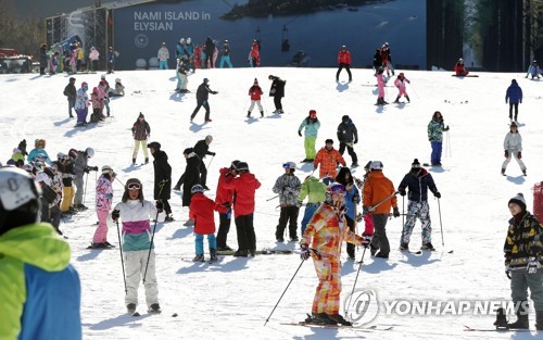 '바람 불어도 괜찮아요'…추위 잊은 겨울 축제에 인파 북적