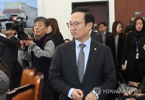 홍영표 "올핸 국회개혁…신속처리 2개월 등으로 국회법 고쳐야"