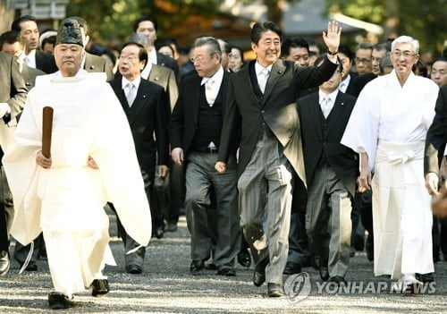 日아베 "나라 미래상 논의할 때"…신년회견서 개헌 의욕 노골화