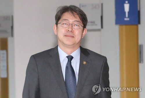 통계청장 "가계조사 응답거부 과태료 부과 계획 원래 없었다"