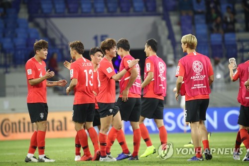 [아시안컵] 필리핀 골문 뚫는 데 67분…'밀집수비 빠른 공략' 과제