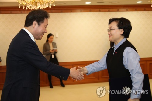 국회 불려온 황창규, 여야 질타에 진땀…과방위 청문회 열기로