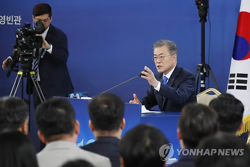 문대통령 "김위원장 방중, 2차 북미정상회담 가까워졌단 징후"