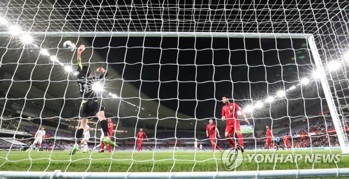 [아시안컵] '골가뭄' 벤투호의 고민…중국전 '손흥민 쓸까'