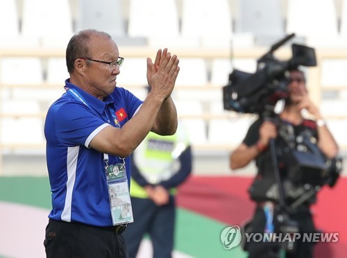 [아시안컵] '박항서 매직' 베트남, 극적인 16강행…'땡큐 페어플레이 점수'