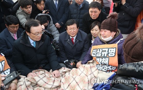 이해찬, 소통 행보로 내부 결속…"인위적 합당·이합집산 안 해"