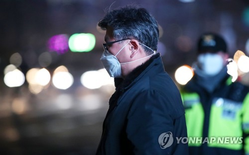 "출근길 마스크 챙기세요"…낮부터 강풍 불고 기온 뚝