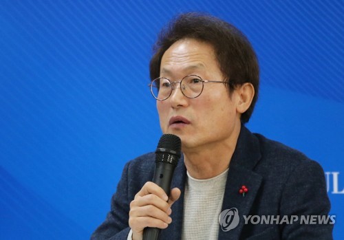 서울 중고교 새학기 '교복 공론화'…학생의견 50% 이상 반영