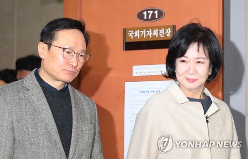 민주 일부 의원들, 손혜원 개별지원…지도부는 거리 두기