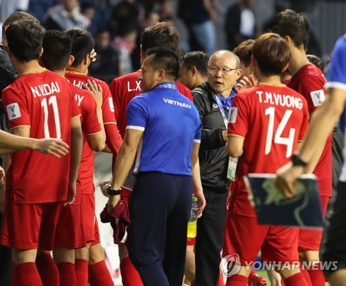 [아시안컵] 또 다른 한일전…박항서 감독, 일본전서 위대한 도전