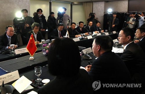 한중 환경회의서 중국 "서울 공기 신선"…한국 "기준 강화 중"