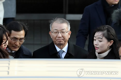 법원 "양승태 혐의 소명"…'직접관여' 물증이 구속 결정타