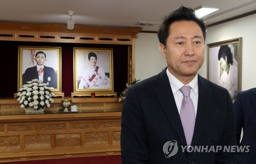 오세훈, 전대 불출마 요구에 "당권도전은 당원 판단 받아야"