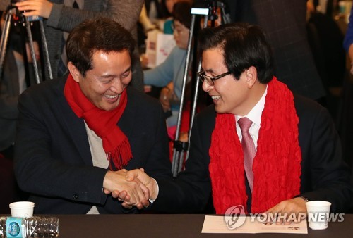 한국당 당권주자들 총출동…"여심(女心) 잡아라"