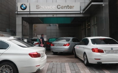 '화재 사태' BMW, 또 대규모 리콜…"EGR, 흡기다기관 교체"