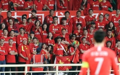 중국 상대 '공한증' 이어가는 한국 축구…16강 상대는 누구