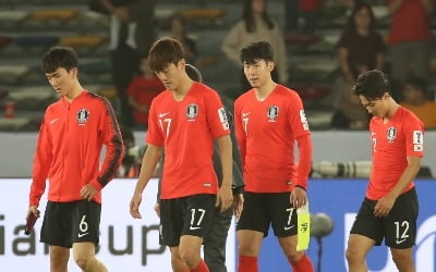 '점유율 축구' 대한민국, 카타르 '밀집수비'엔 안 통했다