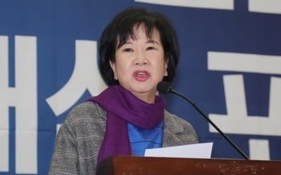 손혜원 "신재민, 본인 행동 책임질만한 강단 없는 사람"