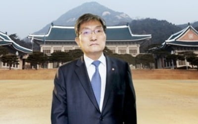 '비서실장 내정' 노영민, 김정은 방중으로 지연 귀국