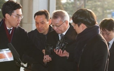 [양승태 소환] 판사들 "참담"…대법원 앞 회견에 "이해 불가"