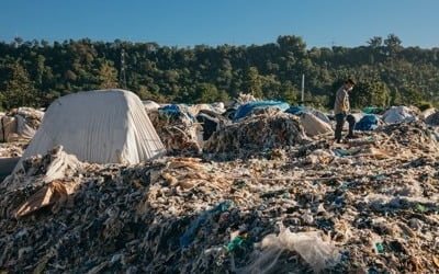 필리핀수출 쓰레기 유턴…문제업체 국내에도 1만t 야적 `비상'