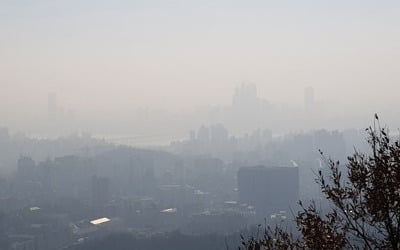 오늘도 숨 막히는 미세먼지…10개 시·도 비상저감조치