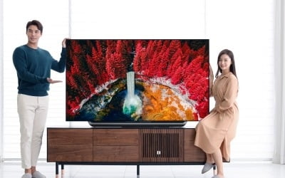 신형 LG 올레드 TV, 더 강력해지고 더 저렴해졌다