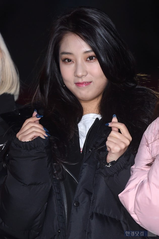 [포토] CLC 장승연, '귀엽게 미소지으며 하트~'