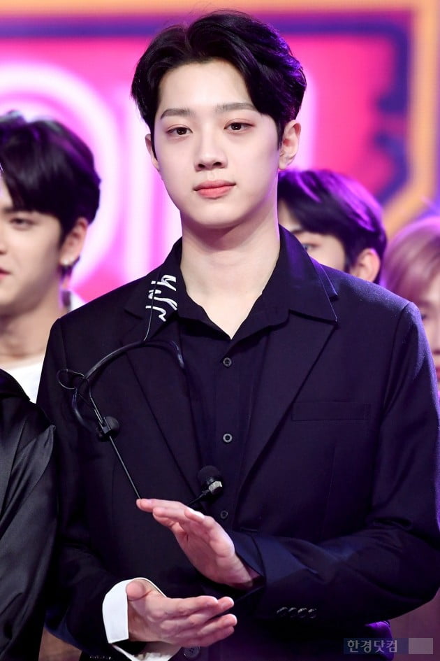 입덕도우미｜라이관린, '귀여웠던 막내 뿅아리…이제 어느덧 상남자' (굿바이 워너원⑤)