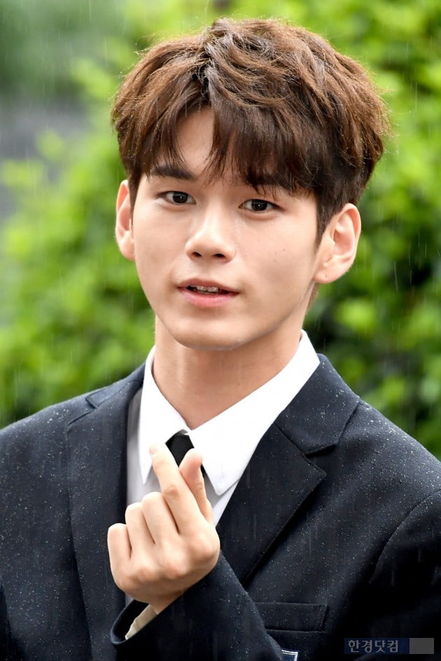 입덕도우미｜옹성우, '귀여운 물개옹…일 년여 만에 어른 물개옹이 됐어요~' (굿바이 워너원⑦)